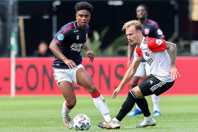 TA赛事中 TA赛事中