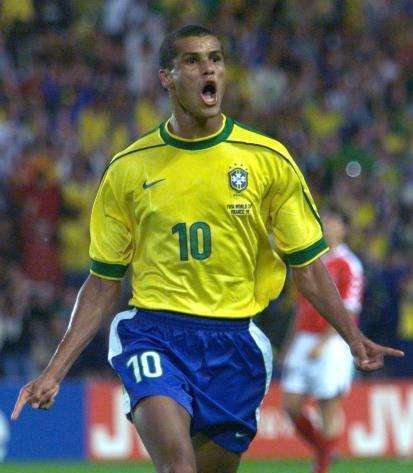 他已经显露 他已经显露