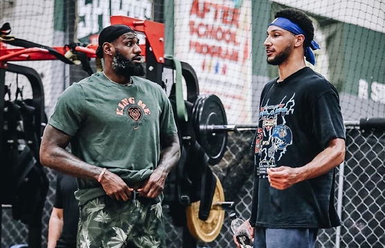 参赛略显不 参赛略显不