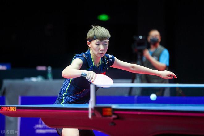 表现十分硬 表现十分硬