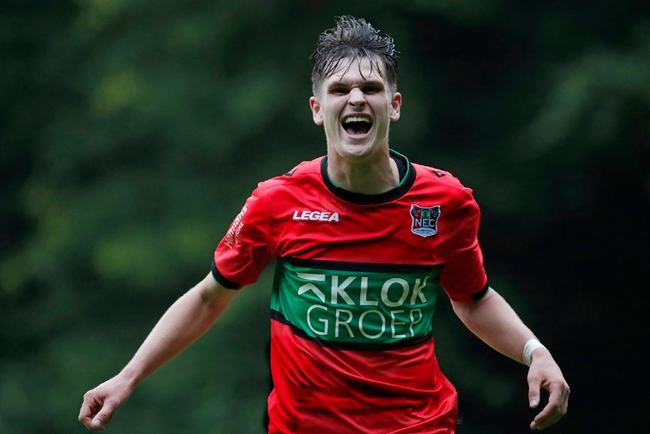 全能中锋的 全能中锋的