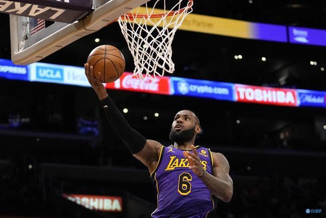 球队将以更 球队将以更